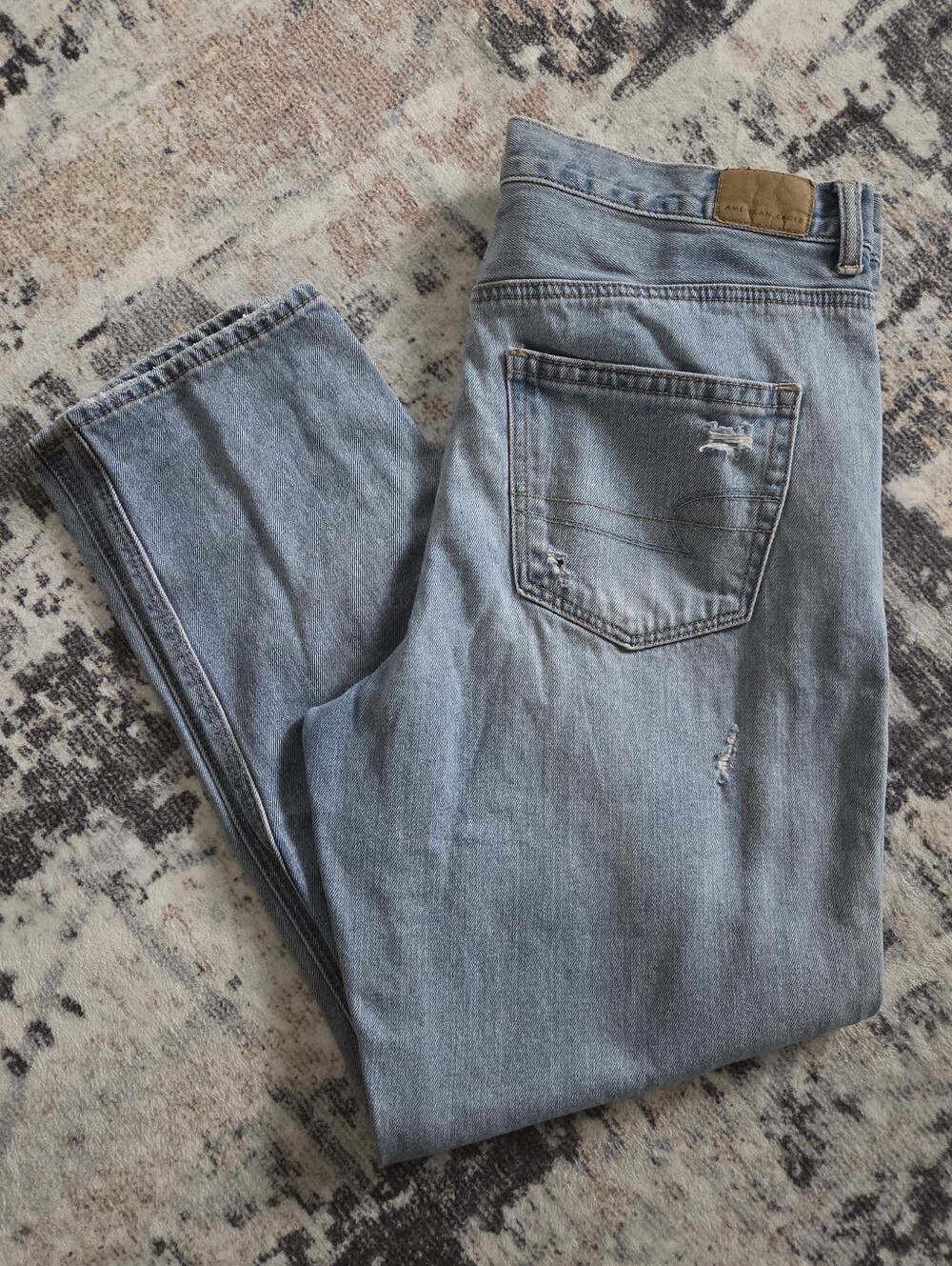 American Eagle Mom Jean